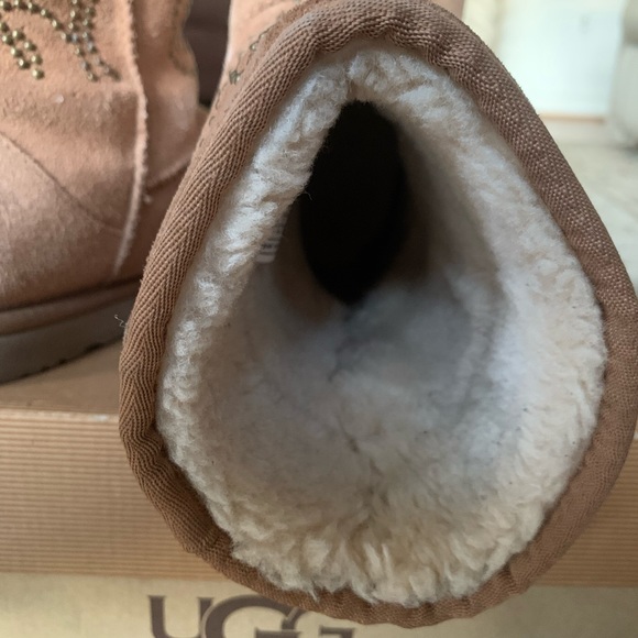 Ugg Boots (Chestnut) - Picture 7 of 7